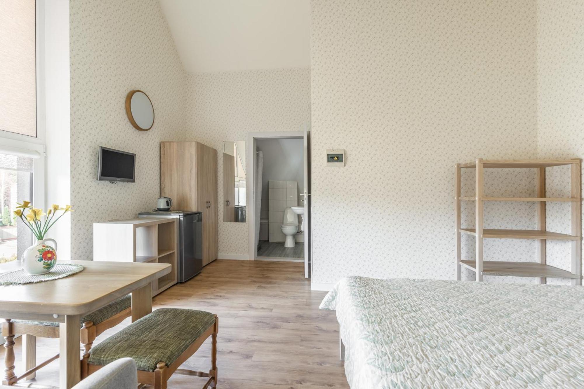 Hotel 7 Sakalai Palanga Esterno foto